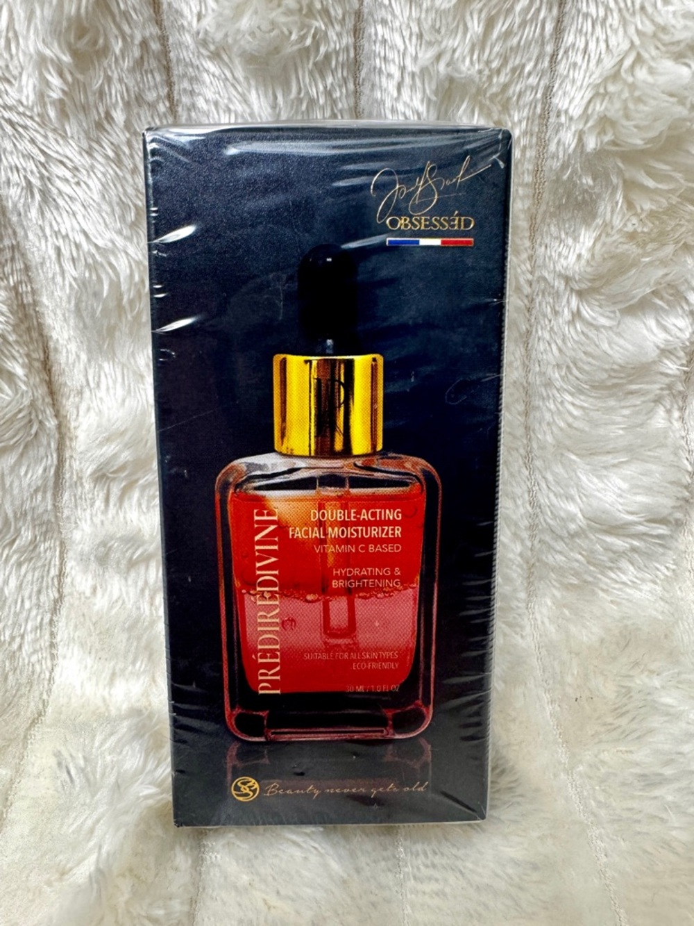 Predire Devine  Double-Acting Facial Moisturizer Vit C